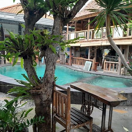 Sunrise Lodge & Lounge 싱가라자 외부 사진