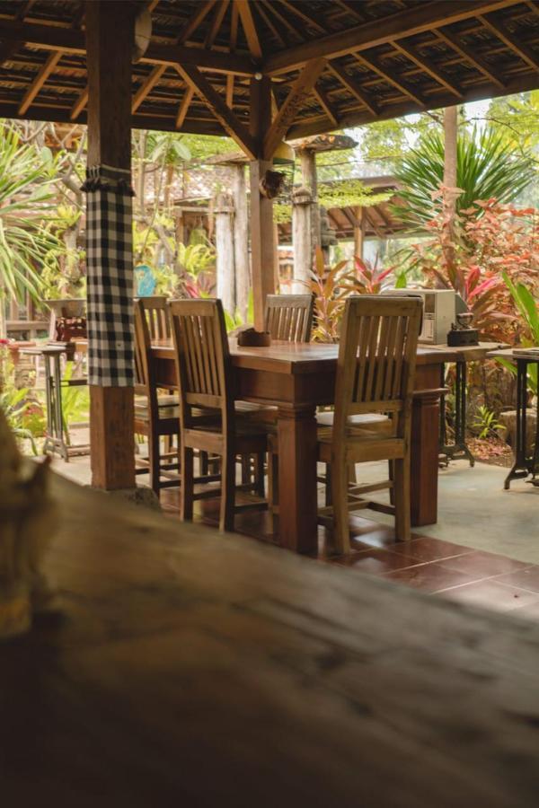 Sunrise Lodge & Lounge 싱가라자 외부 사진